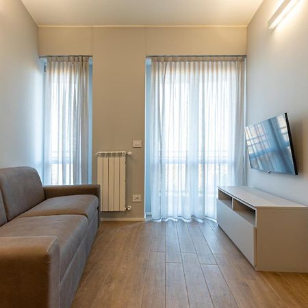 Beplace Apartments In Primaticcio Milan Exterior photo